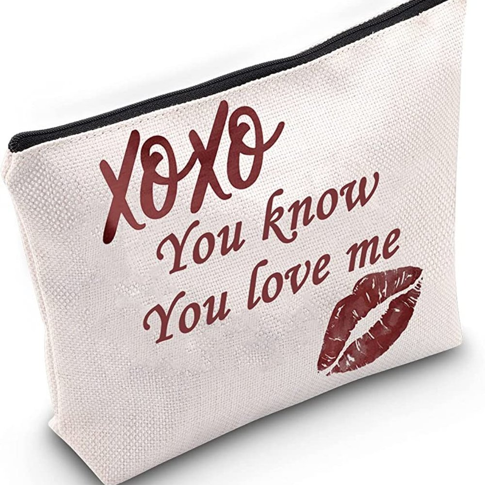 FREE GIFT! 🎁 Makeup Bag